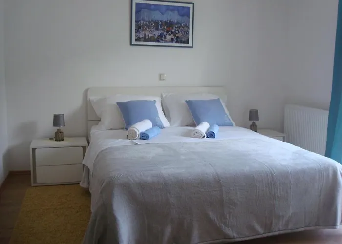 Ronika Apartment